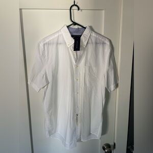 Tommy Hilfiger White Short-Sleeve Button-Down Shirt with Chest Pocket